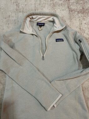 Patagonia womens Cream Half-Zip Sherpa Fleece Pullover